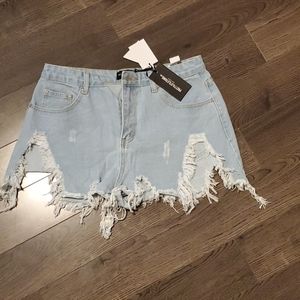 Ripped denim shorts
